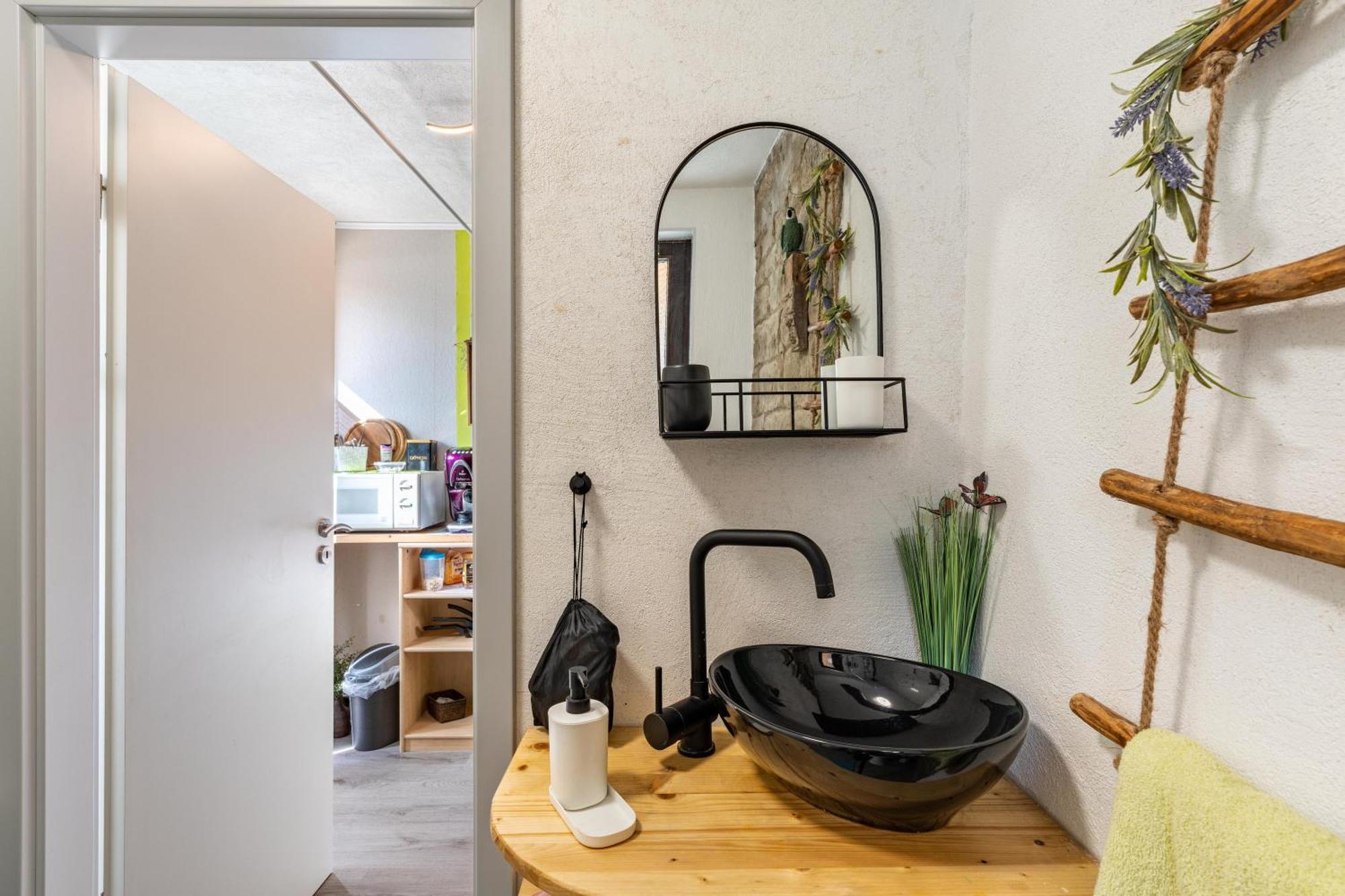 Hobbit Lounge Apartment Eppingen Exterior photo